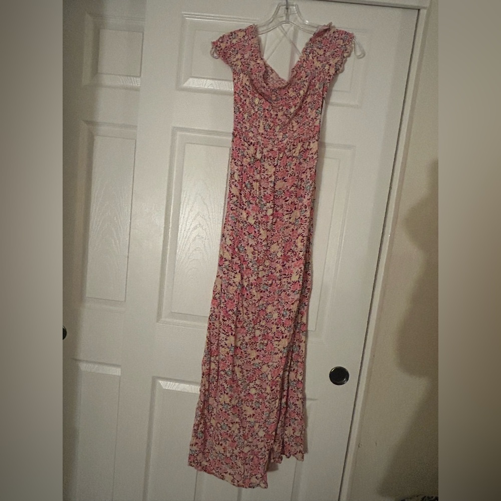 SO goods for life Pink Floral Maxi Dress